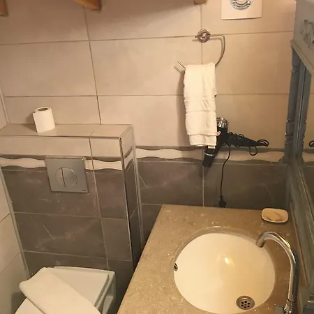 Cunda Deniz Yildizi Butik *