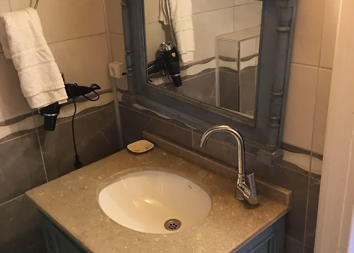 Cunda Deniz Yildizi Butik Bed & Breakfast *