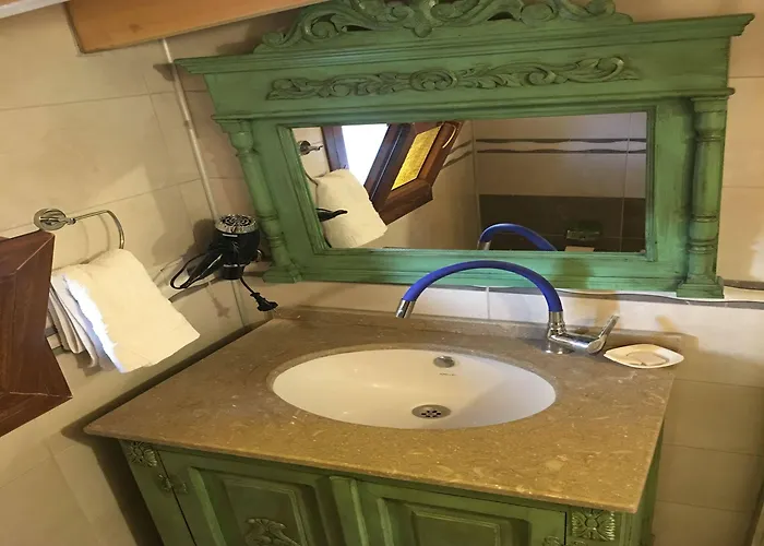 Cunda Deniz Yildizi Butik Bed & Breakfast *