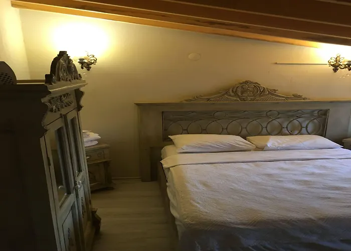 Cunda Deniz Yildizi Butik Ayvalı